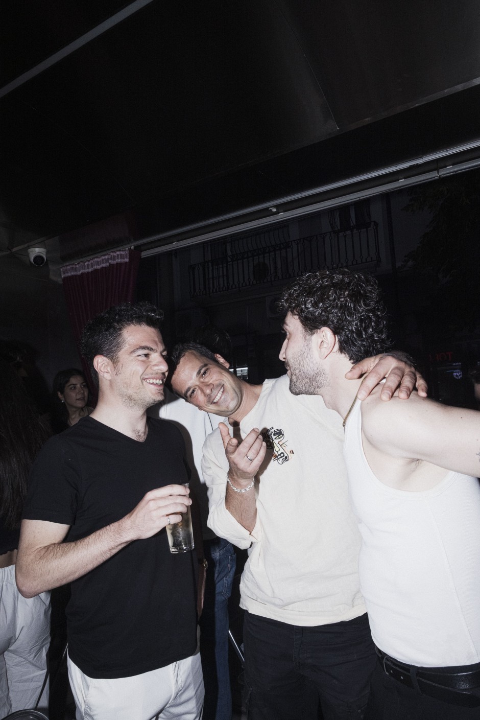 GQ Mayıs Sayısı için 'Too Little Too Late' Bir Parti