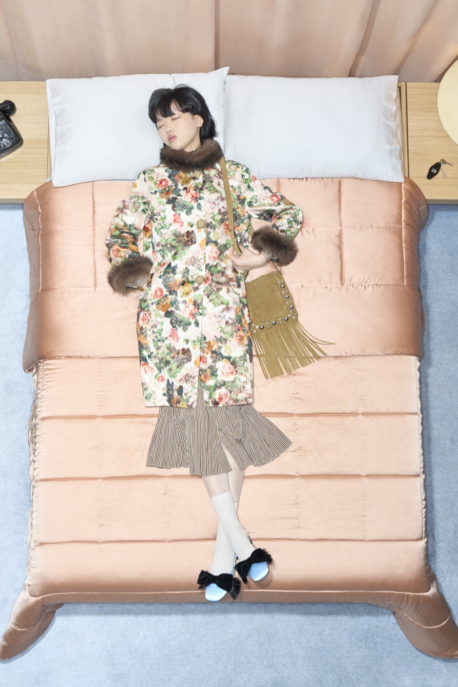 Valentino ve Alessandro Michele Bu Kez de Abartmaktan Çekinmedi