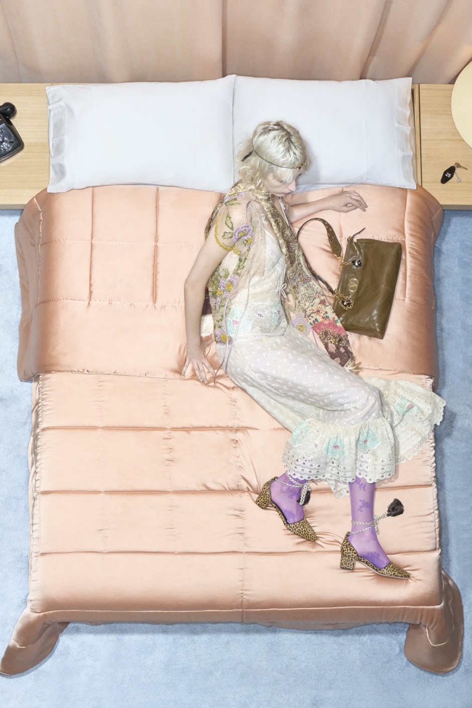 Valentino ve Alessandro Michele Bu Kez de Abartmaktan Çekinmedi