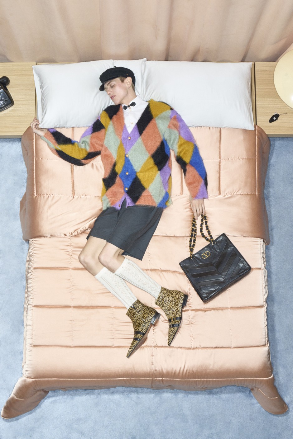 Valentino ve Alessandro Michele Bu Kez de Abartmaktan Çekinmedi