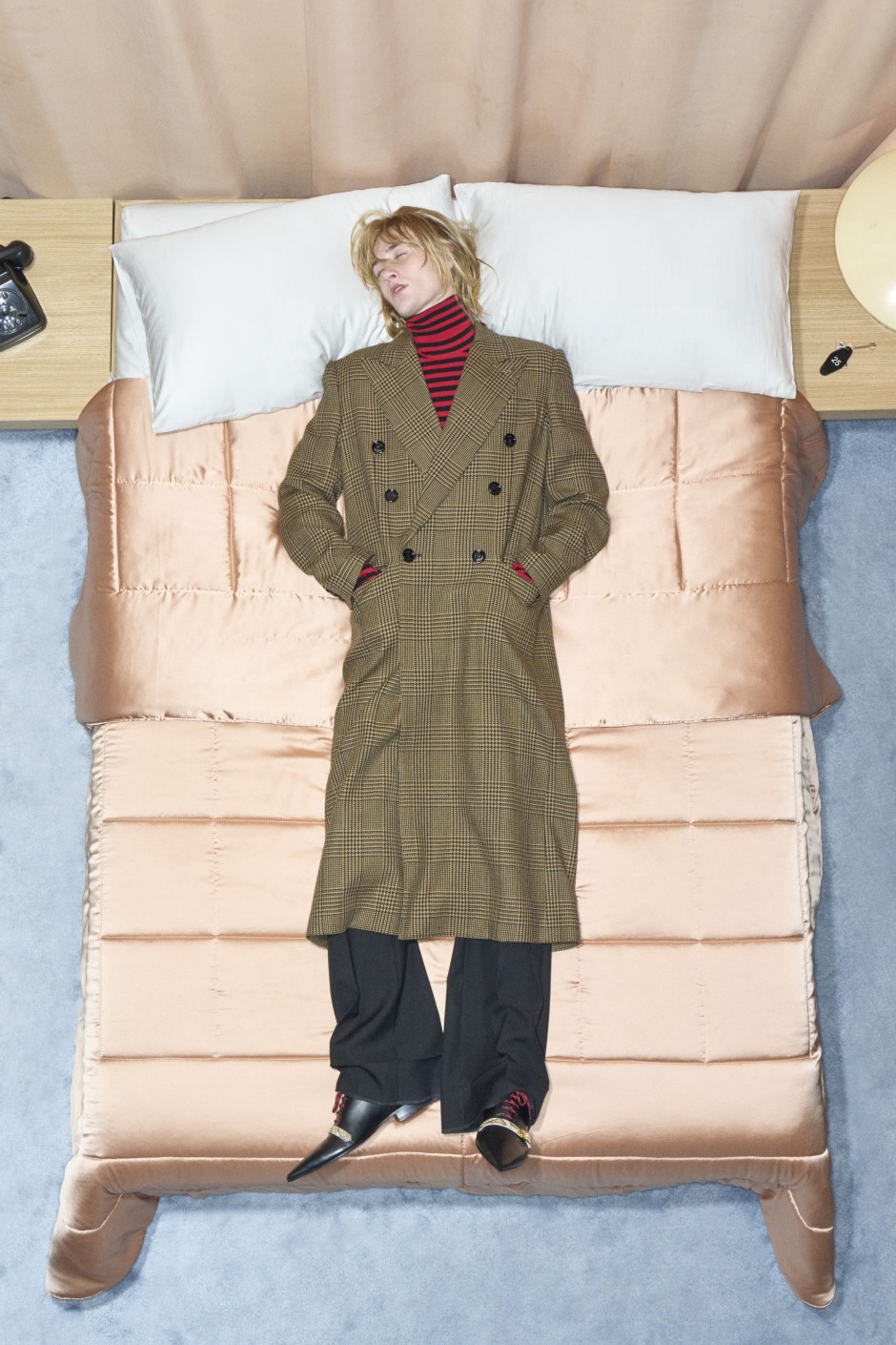 Valentino ve Alessandro Michele Bu Kez de Abartmaktan Çekinmedi