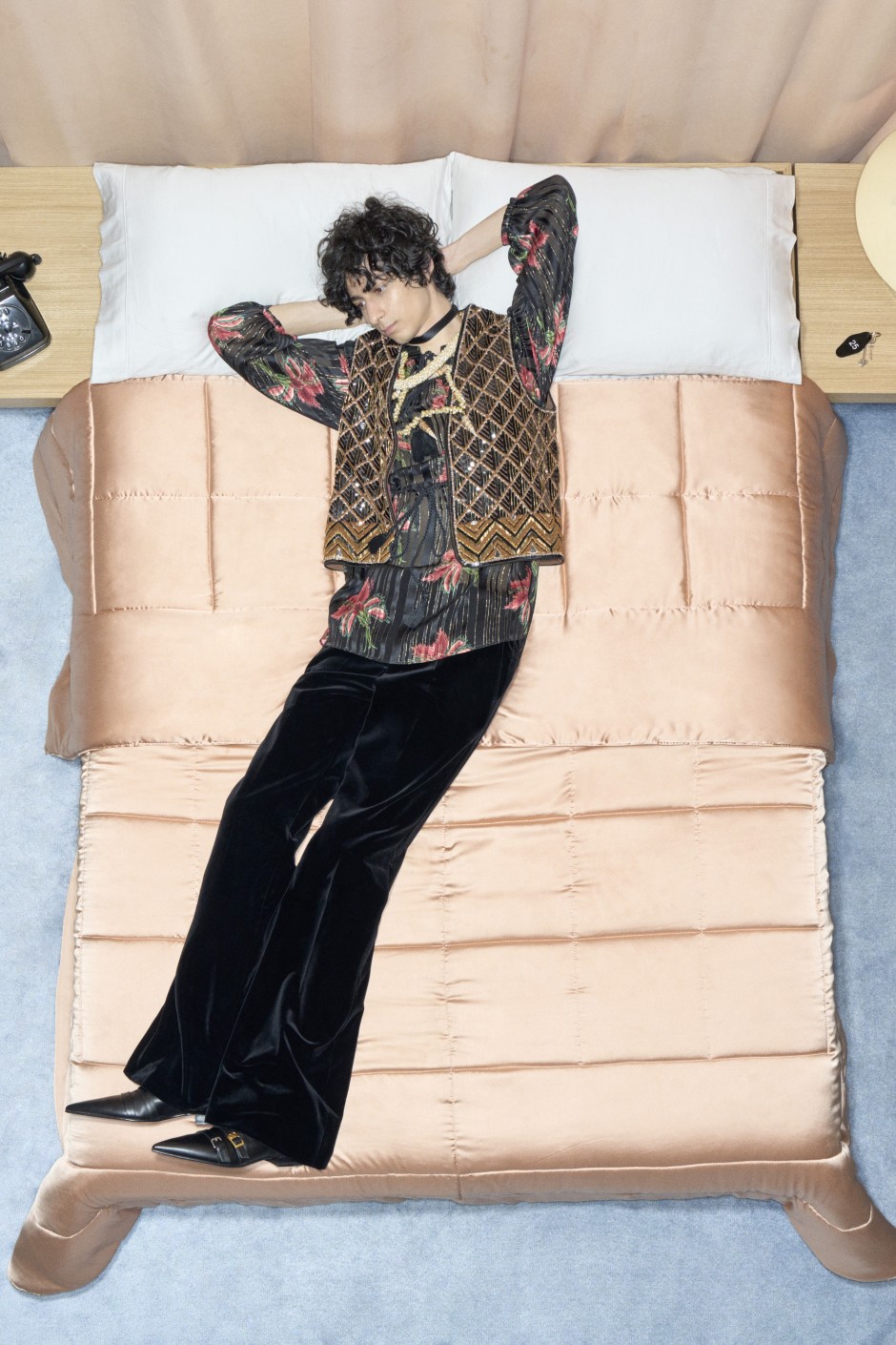 Valentino ve Alessandro Michele Bu Kez de Abartmaktan Çekinmedi