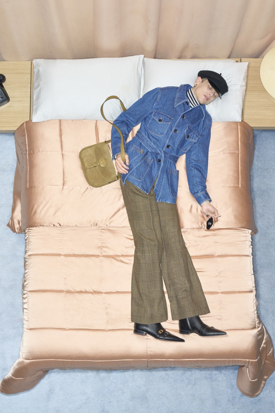 Valentino ve Alessandro Michele Bu Kez de Abartmaktan Çekinmedi