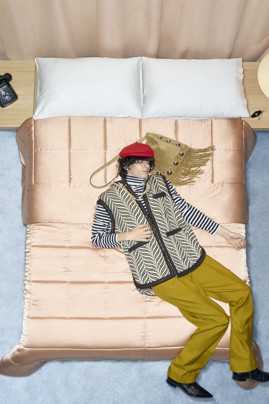 Valentino ve Alessandro Michele Bu Kez de Abartmaktan Çekinmedi