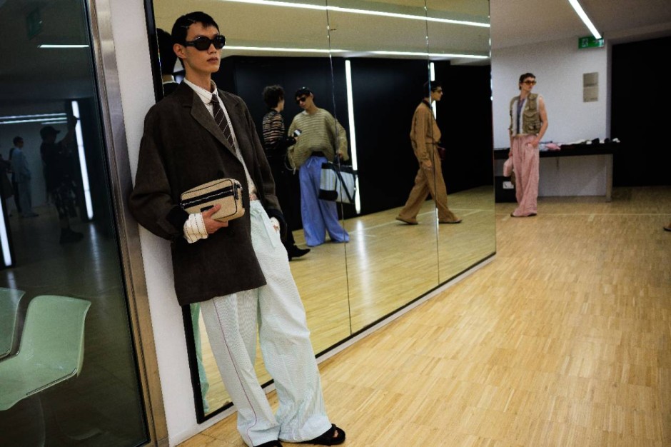 Dolce & Gabbana Defilesinde Kendinizi Adeta Bir Pijama Partisindeymiş Gibi Hissediyorsunuz