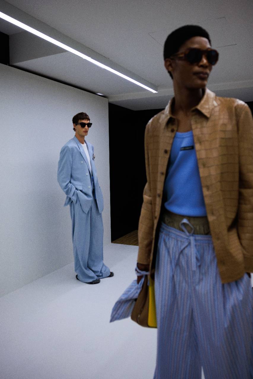 Dolce & Gabbana Defilesinde Kendinizi Adeta Bir Pijama Partisindeymiş Gibi Hissediyorsunuz