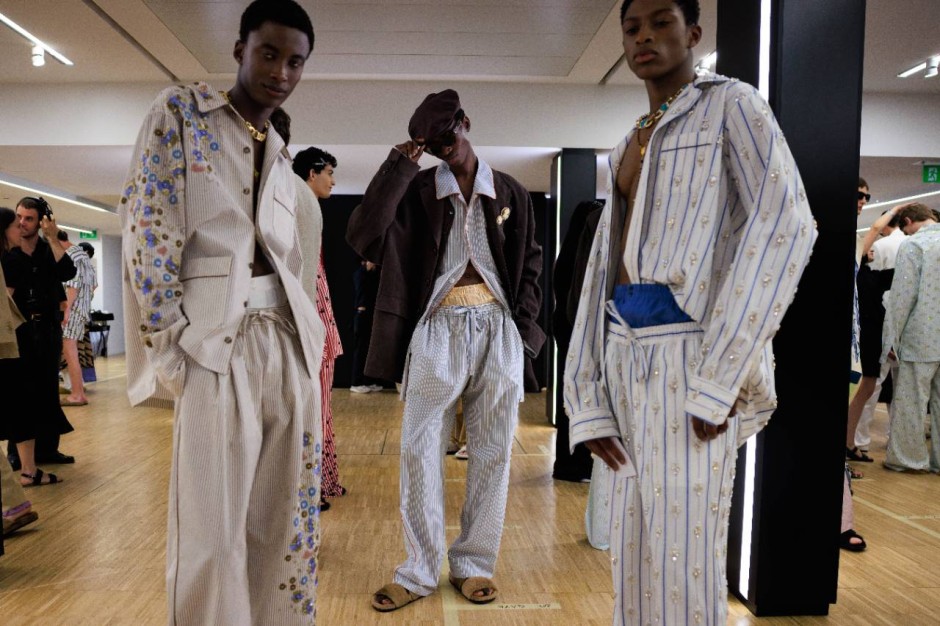 Dolce & Gabbana Defilesinde Kendinizi Adeta Bir Pijama Partisindeymiş Gibi Hissediyorsunuz