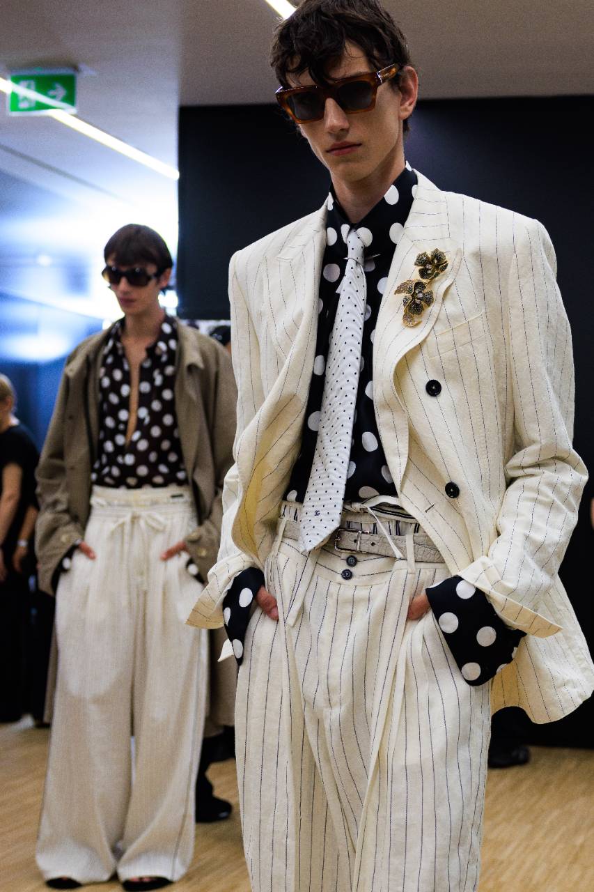 Dolce & Gabbana Defilesinde Kendinizi Adeta Bir Pijama Partisindeymiş Gibi Hissediyorsunuz