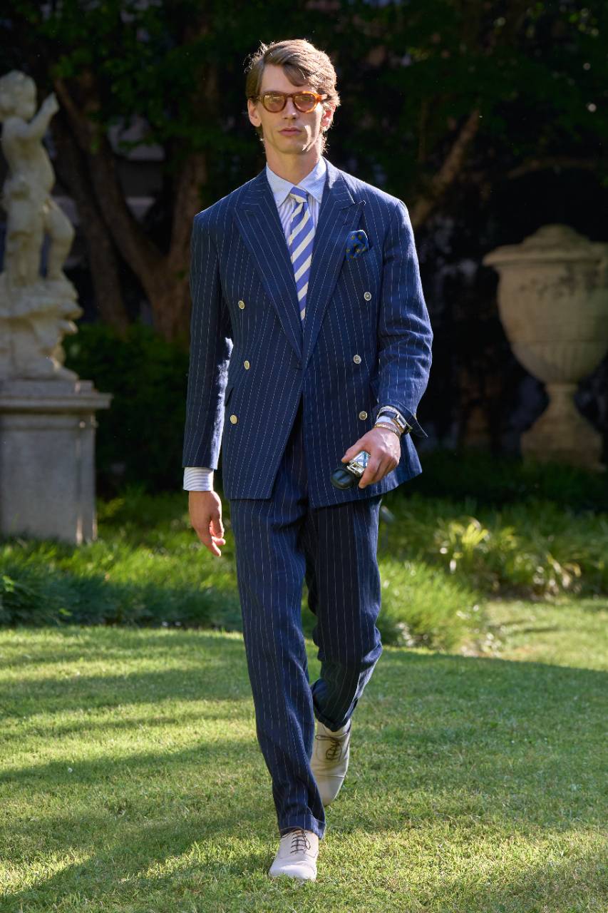 Neden Prada, Son Erkek Koleksiyonunda Pantolonsuzluğa Gitti?