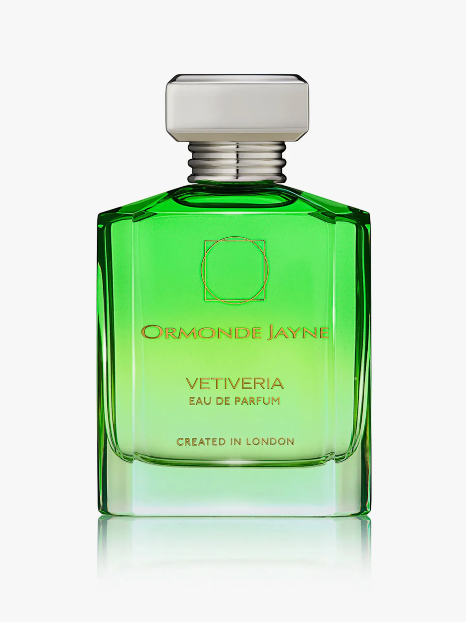 Damatlar, davetliler ve sağdıçlar için en iyi düğün günü parfümleri