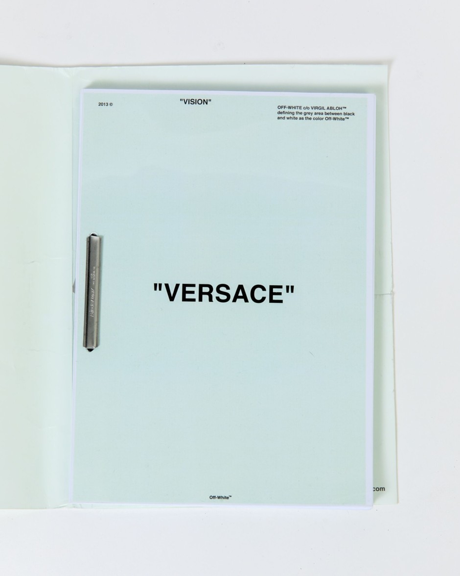 Versace Sunum Dosyası