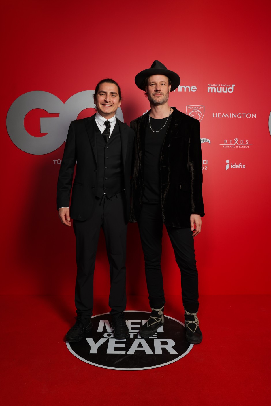 MOTY 2025 Kırmızı Halısında Kimler Var?