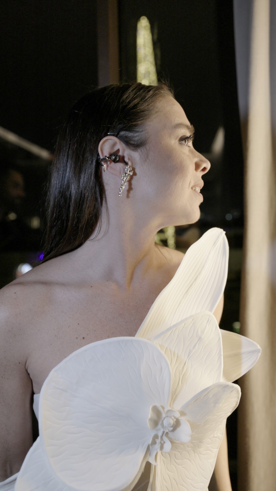 Sahne Arkasında İletişim, Sahne Önünde Işıltı: GQ MOTY 2025’te Kulaklığın Yeni Formu