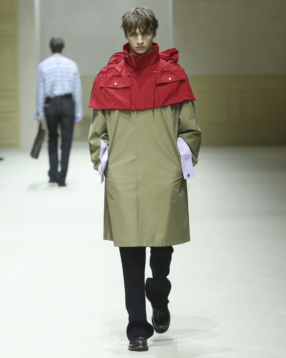 Moda Dünyası Neden Prada İçin Deli Oluyor?