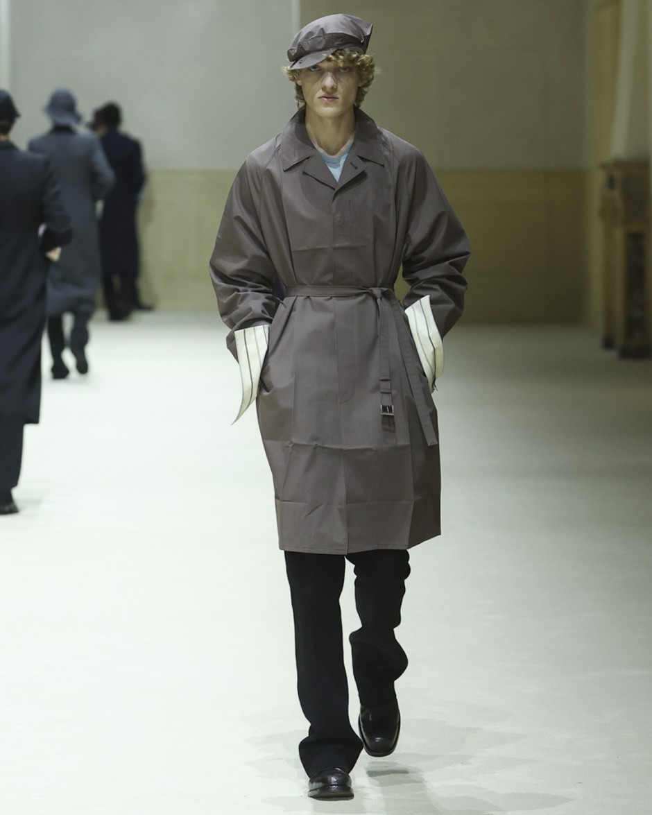 Moda Dünyası Neden Prada İçin Deli Oluyor?