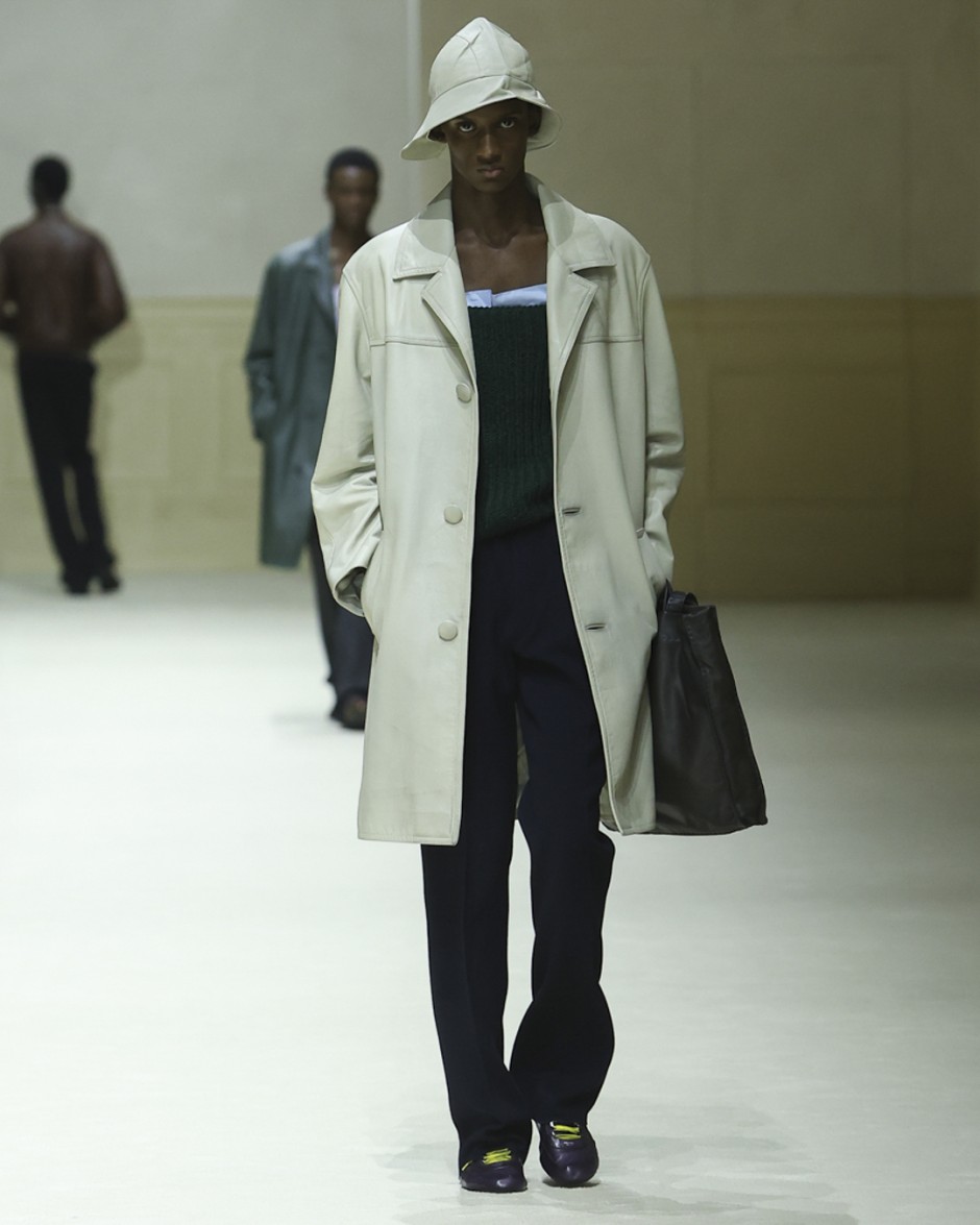 Moda Dünyası Neden Prada İçin Deli Oluyor?