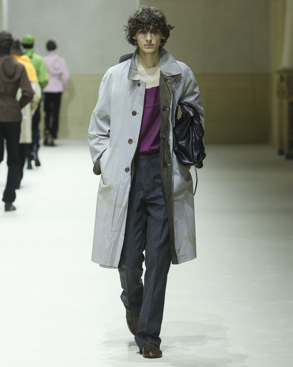 Moda Dünyası Neden Prada İçin Deli Oluyor?