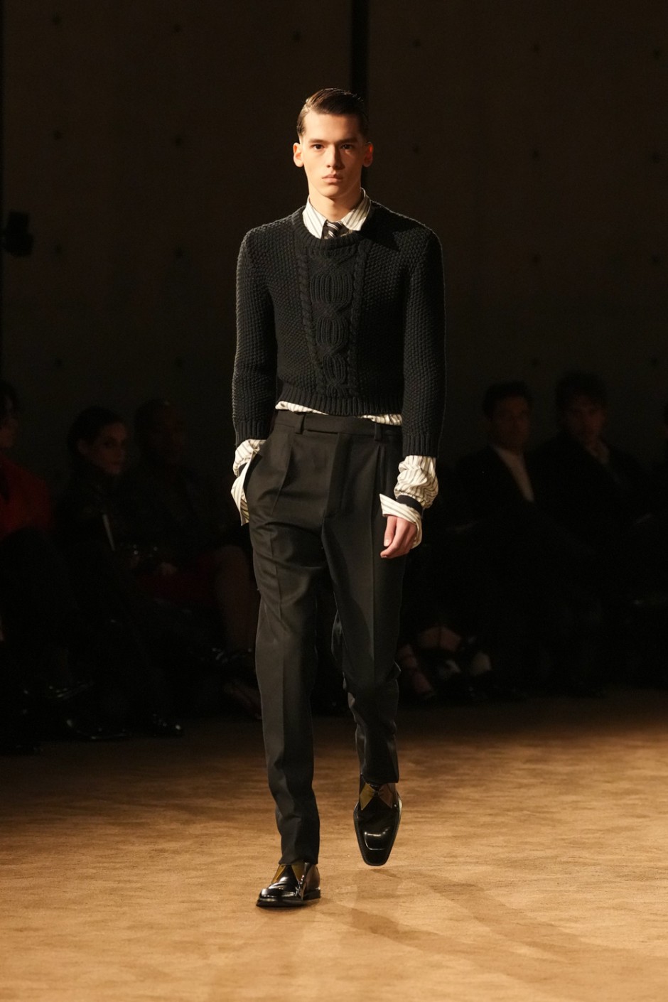 Paris Erkek Moda Haftası: Saint Laurent Kış 2026 Erkek Giyim Koleksiyonu