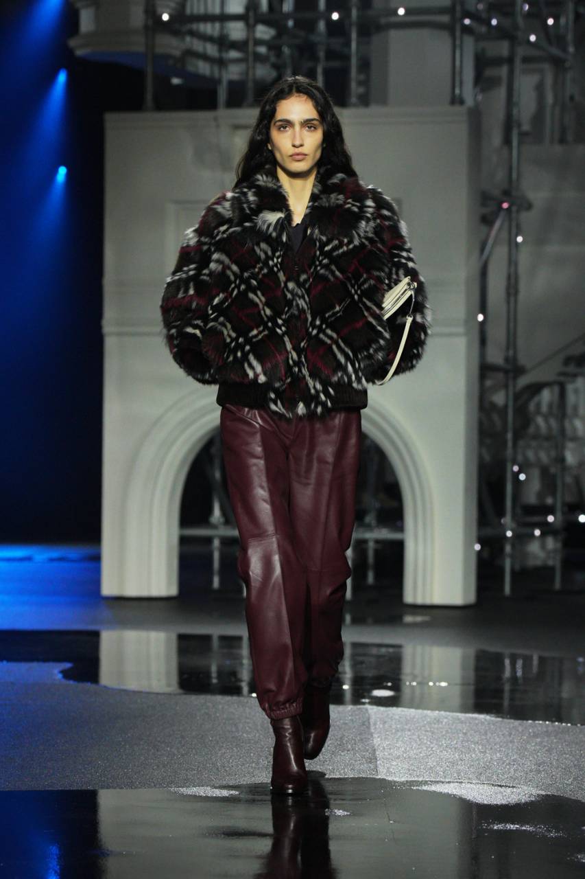 Londra Moda Haftası: Burberry Kış 2026