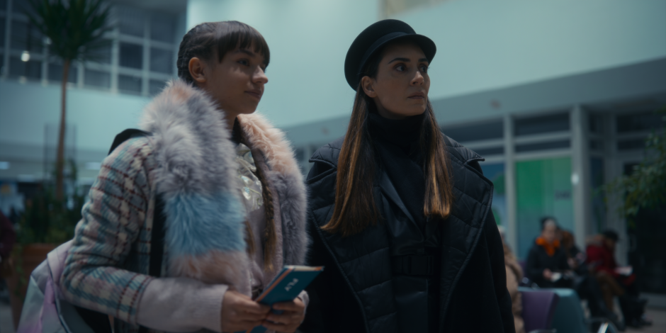 Türk Romanlarından Uyarlanan En Yüksek IMDb Puanlı 10 Dizi Biz Kimden Kaçıyorduk Anne? (5.9)