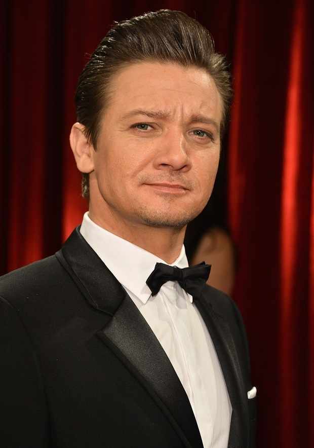 Jeremy Renner Men of the Year'da