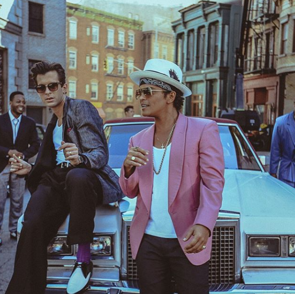 Renk Kodu: Bruno Mars Pembesi