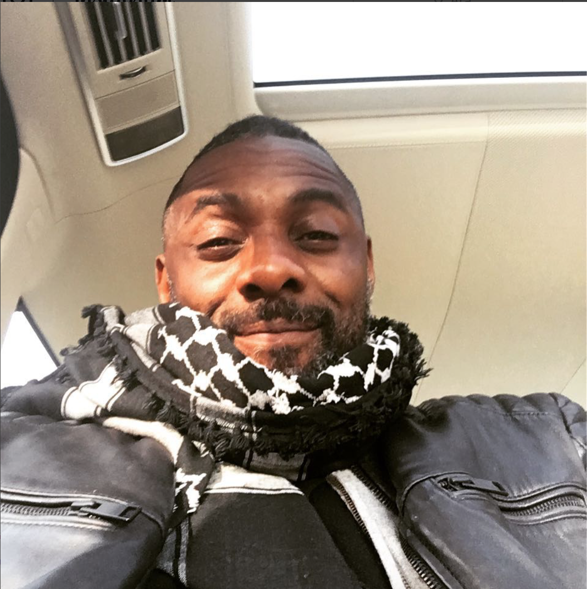Instagram takibi: Idris Elba