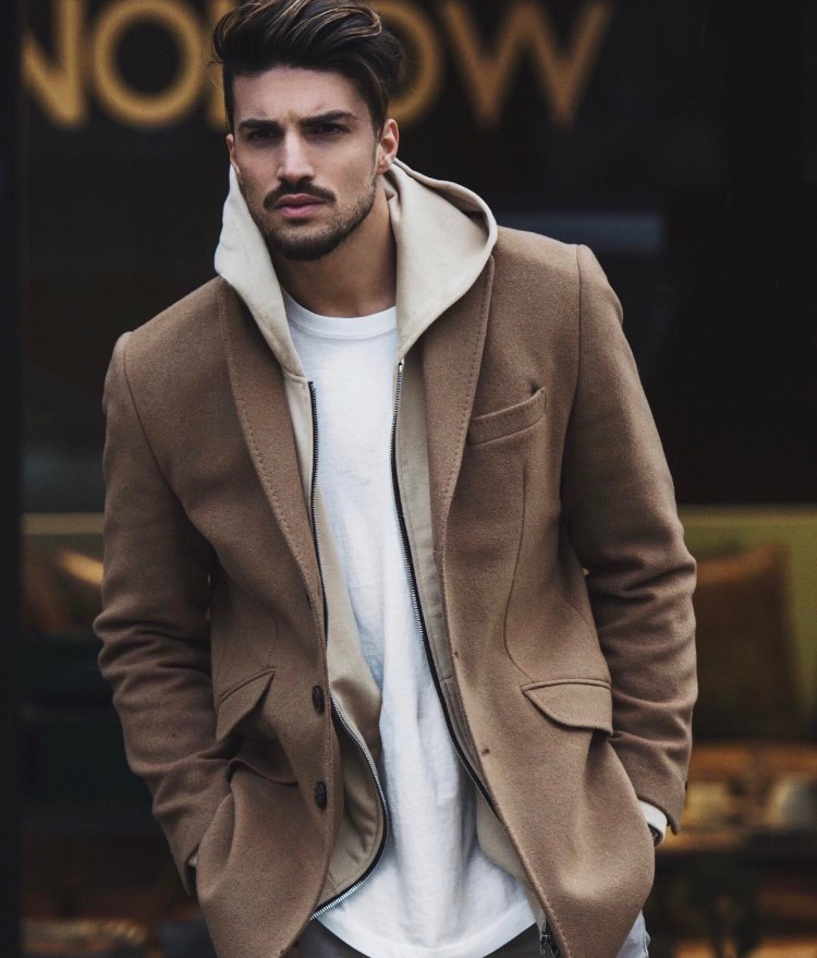 Stili Yakala : Mariano Divaio