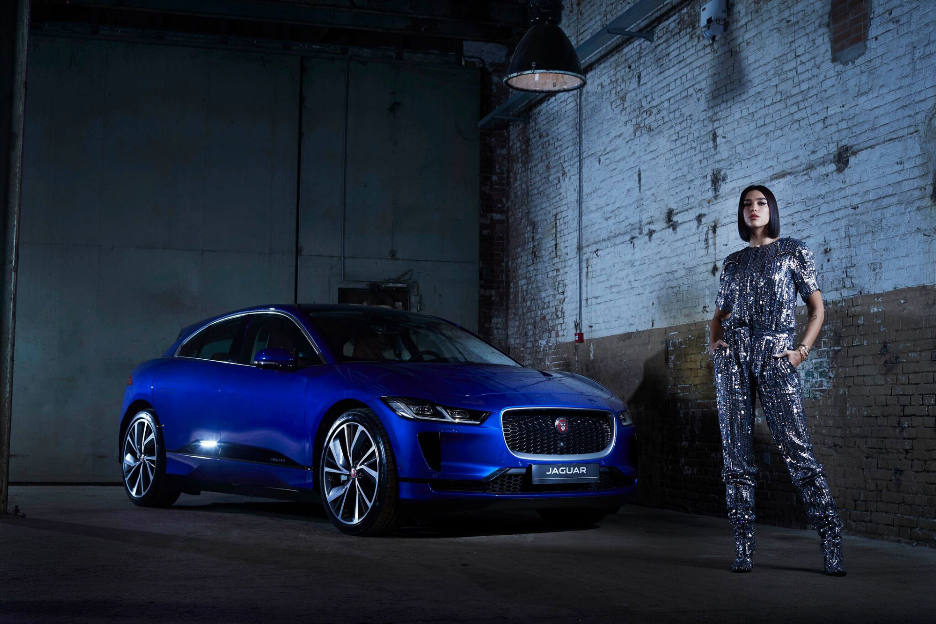 Dua Lipa x Jaguar I-PACE: Gücünü Teknolojiden Alıyor