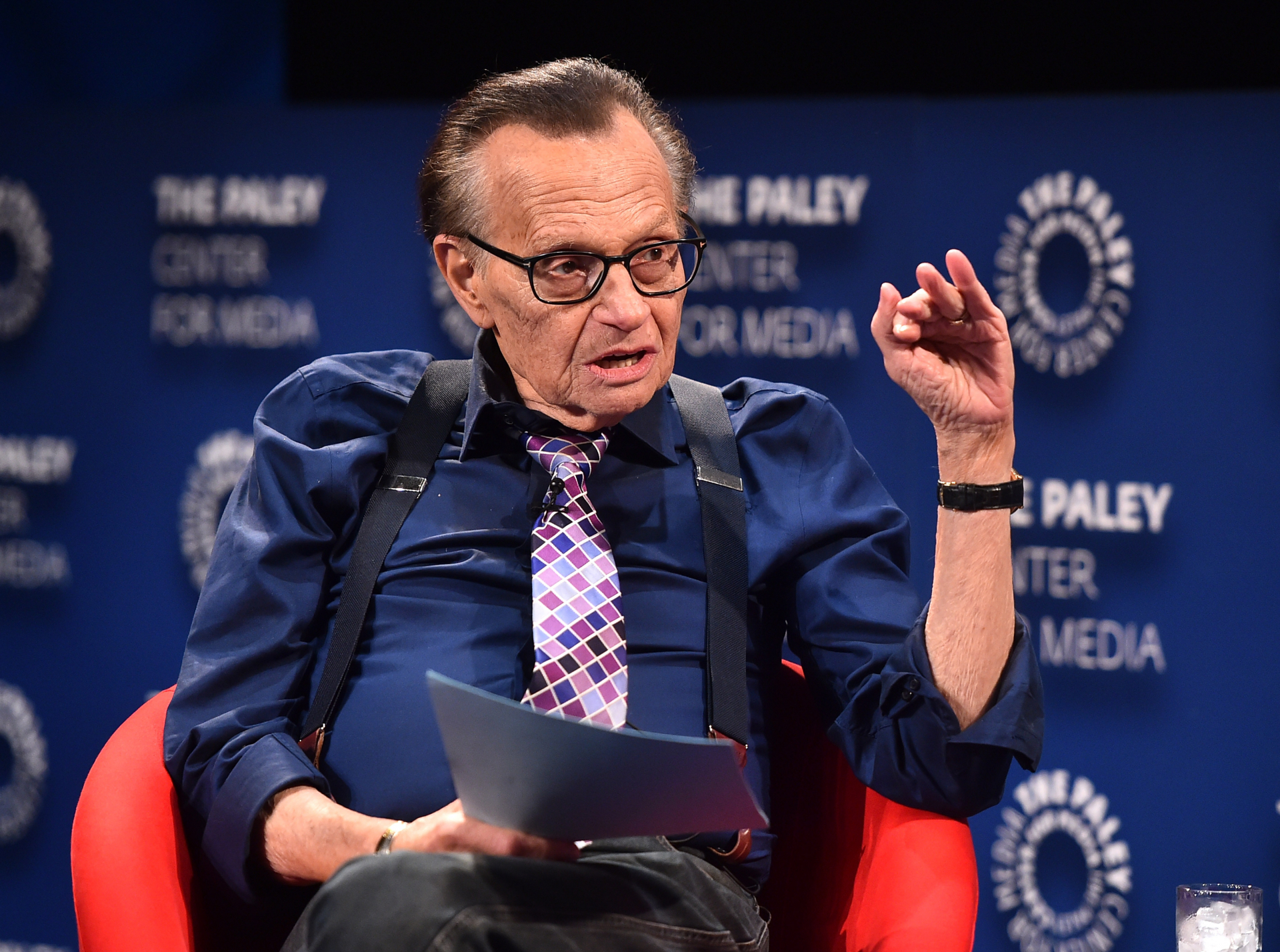 Efsane Programcı Larry King 87 Yaşında Hayatını Kaybetti