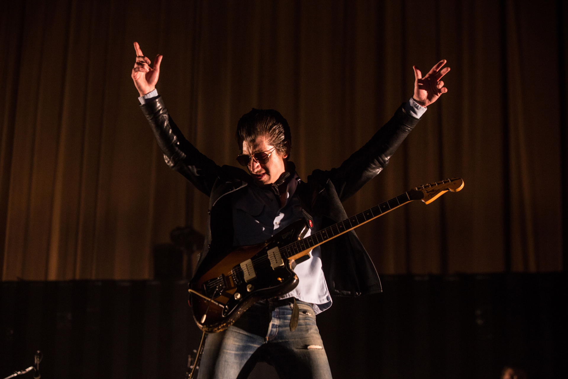 Arctic Monkeys Yeni Albümleri The Car ile Geri Dönüyor