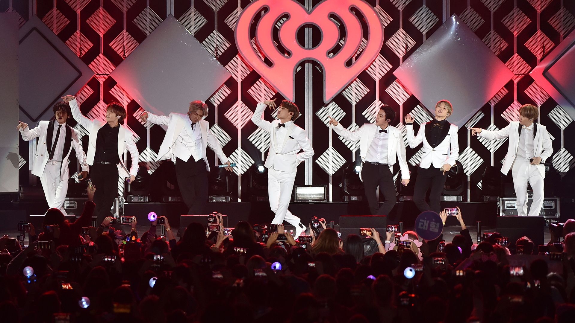 K-Pop’a Meraklı Olanlar İçin 15 Harika Başlangıç Şarkısı