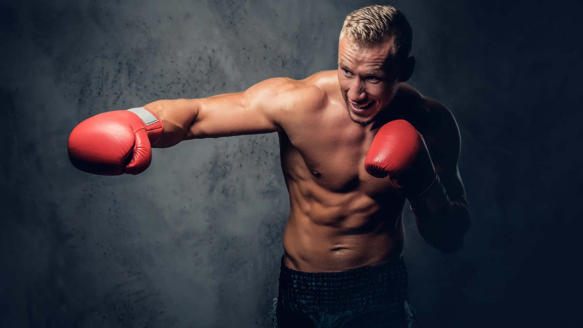 BodyCombat, yüksek yoğunluklu bir antrenmandır.