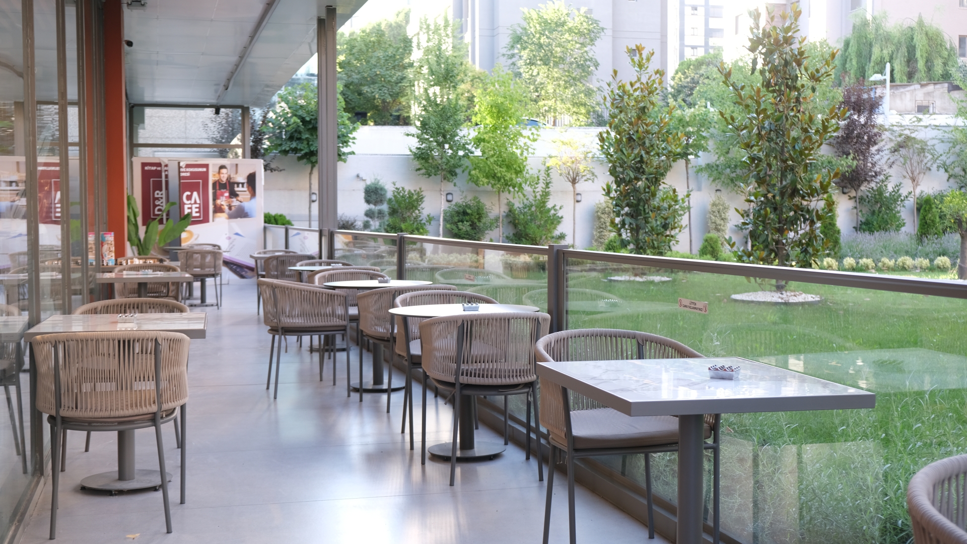 Kitap ve kahve keyfinin yeni adresi: "D&R Cafe"