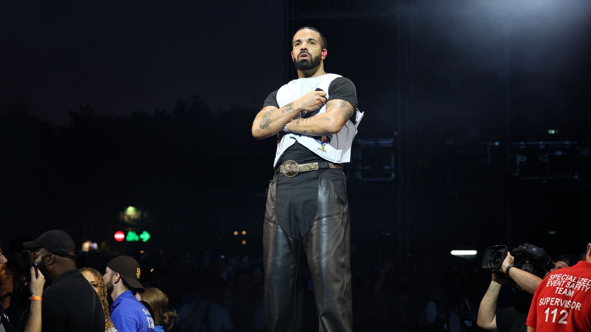DRAKE yeni albüm
