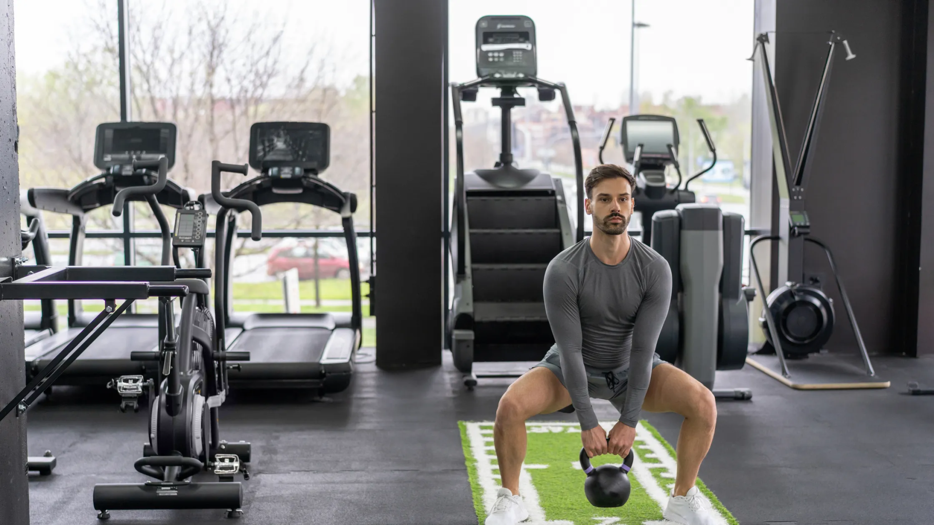 Bir Antrenöre Göre Yapmadığın Ama Yapman Gereken En İyi Squat’lar