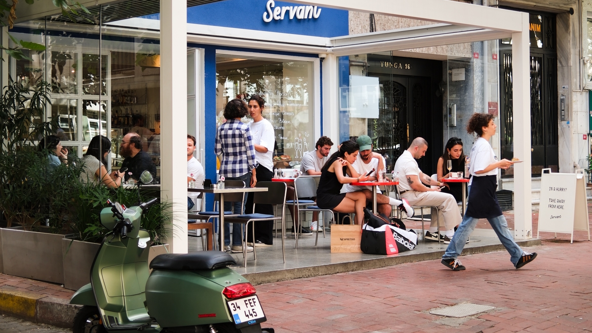 Nişantaşı’nda Günün Ritmini Yakalayan Bir Durak: Servant