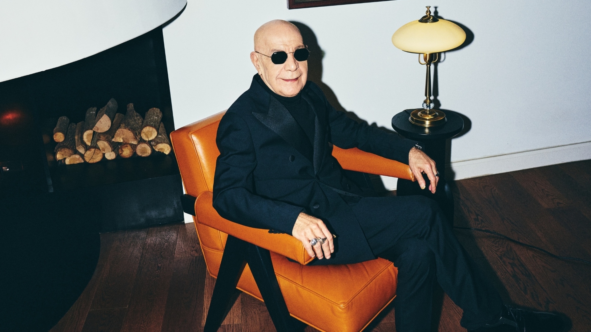 Mazhar  Alanson:  Burada Manzara Çok Güzel!