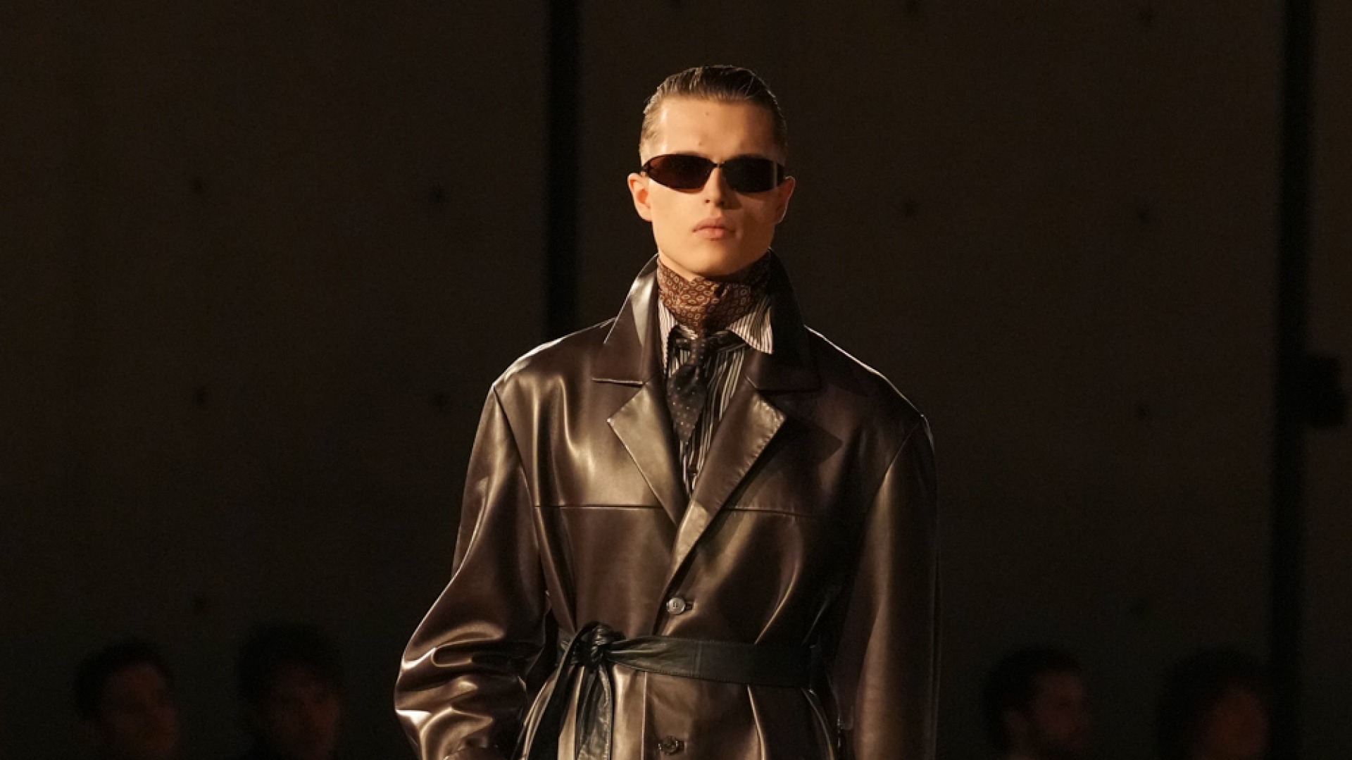 Paris Erkek Moda Haftası: Saint Laurent Kış 2026 Erkek Giyim Koleksiyonu