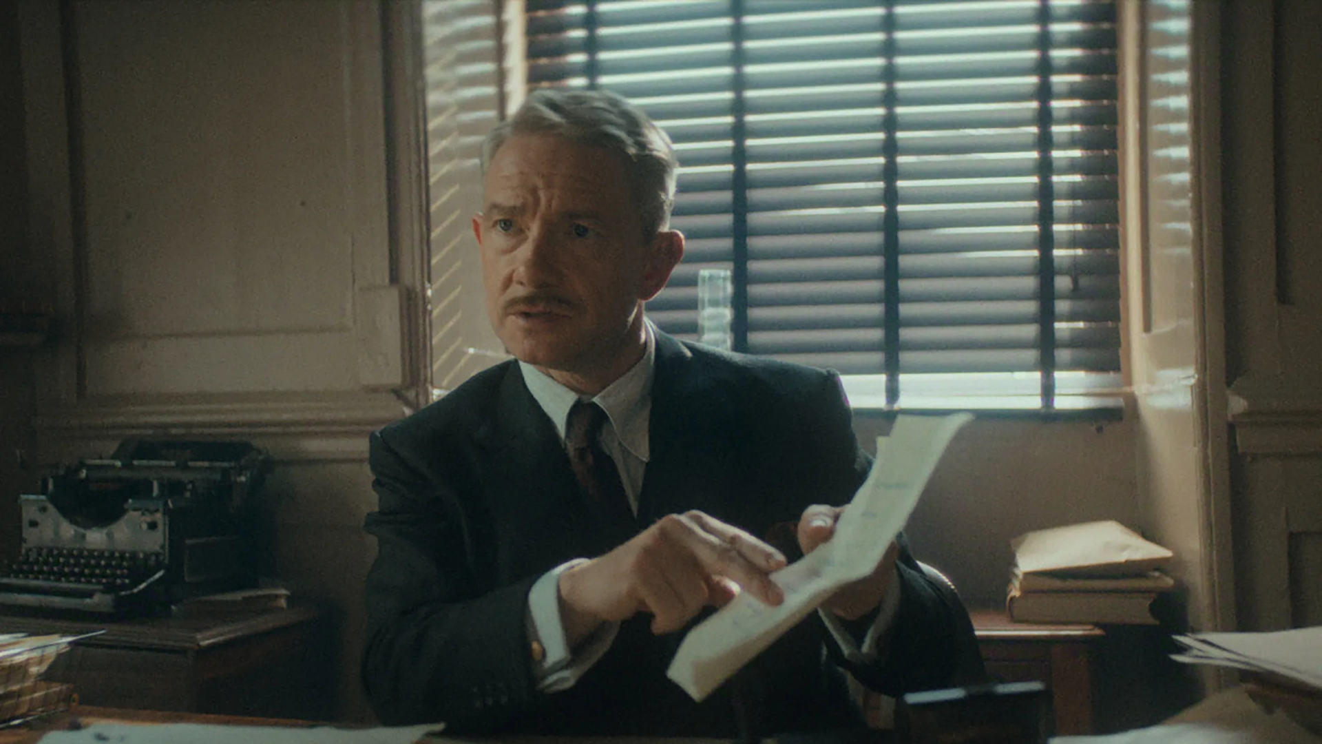 Netflix’te Hemen İzlemeniz Gereken 7 Kısa (ve Karanlık) Psikolojik Mini Dizi