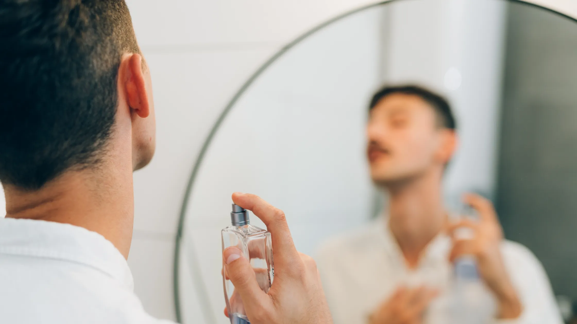 Bir Toplantıda Varlığınızı Güçlendiren Parfümler