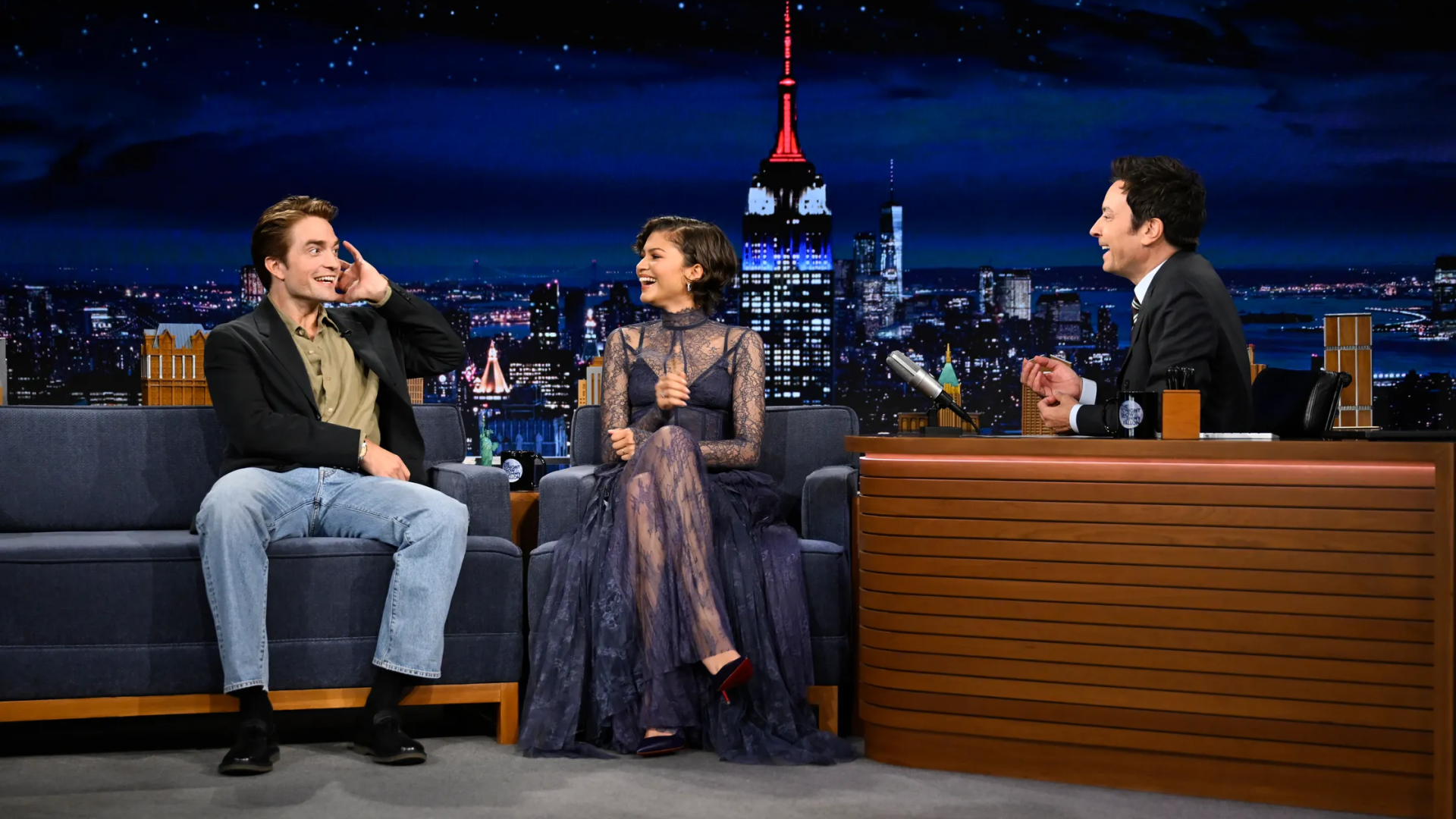 Robert Pattinson’ın Dramasız Stili, Kırmızı Halının Tam Da İhtiyaç Duyduğu Şey