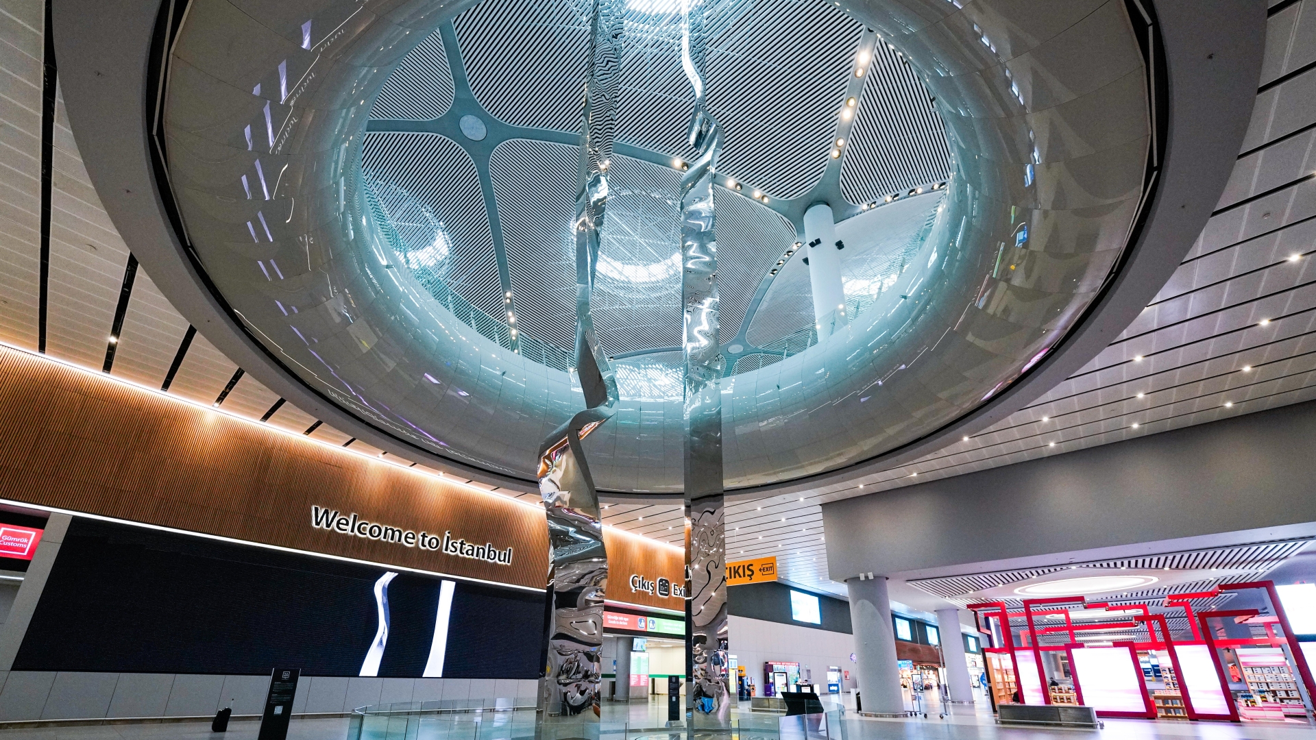 İGA İstanbul Havalimanı’nın Merkezi Dev Sanat Eseri ile Buluştu