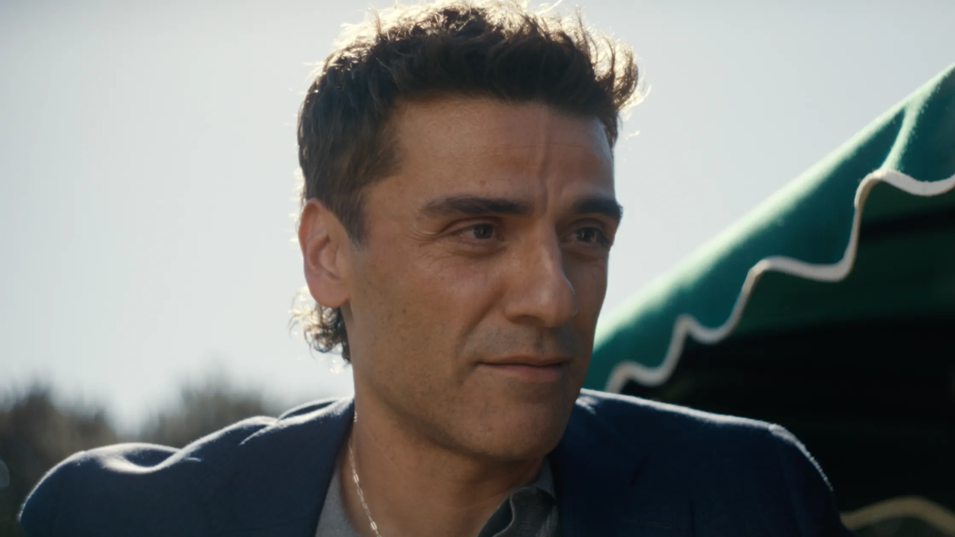 Oscar Isaac’in Beef Dizisindeki Mullet Saçları Son Derecede Başarılı