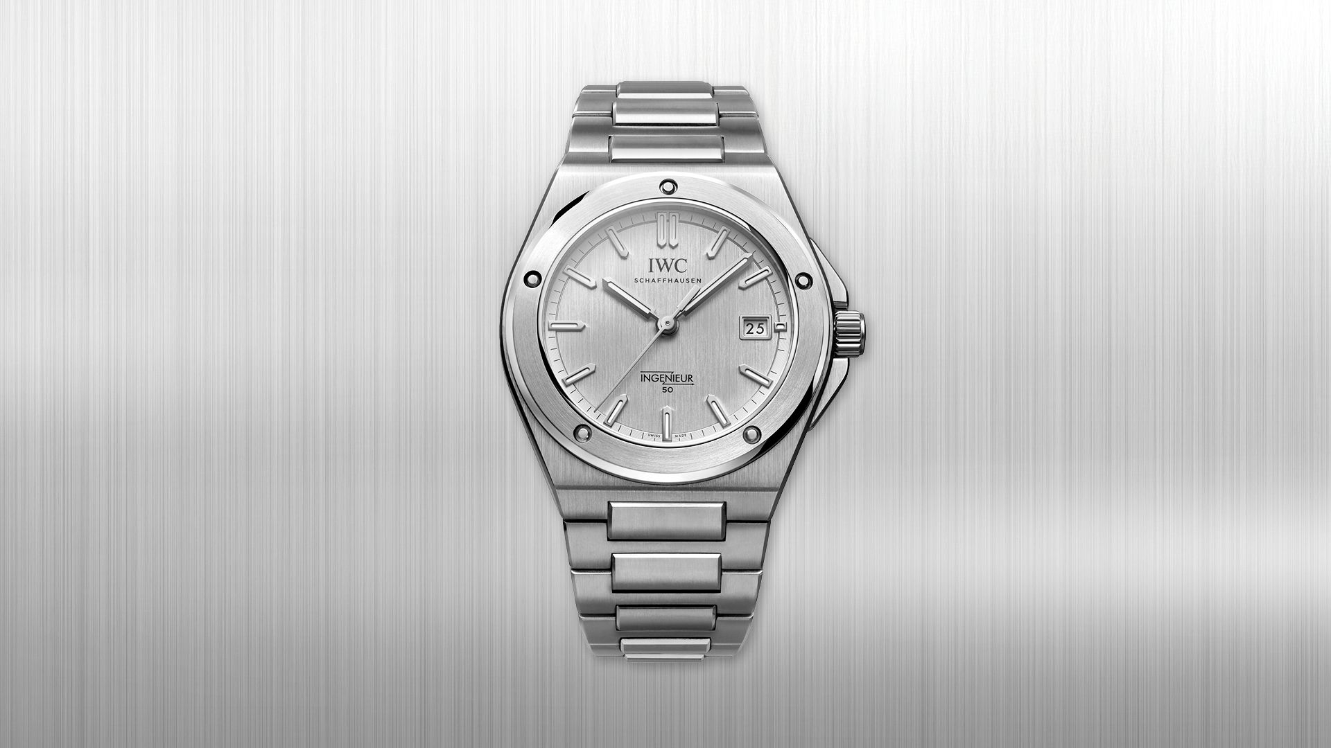 IWC, 1970’lerin Kült Saatinin Şık Gümüş Renkli Versiyonunu Tanıttı